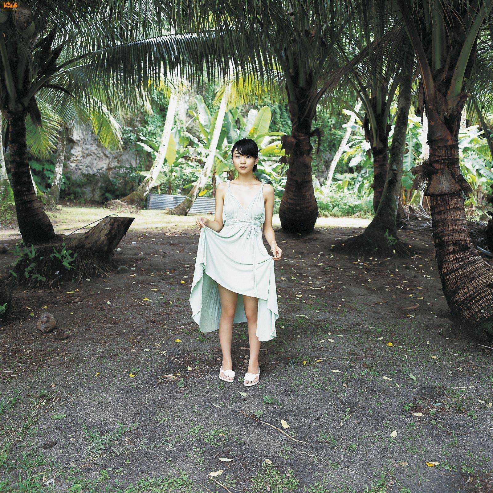 秋山奈  Nana Akiyama Bomb.tv 08年光盘套图